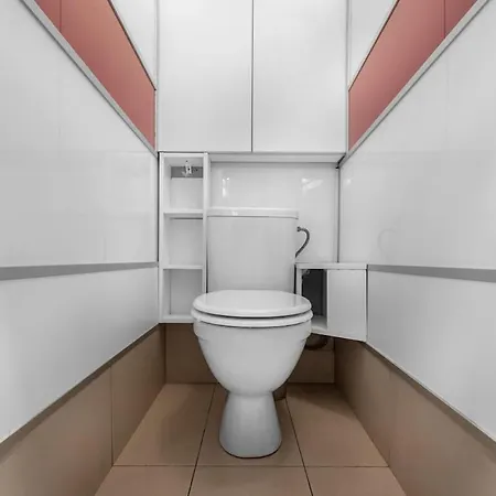 10 Minutes From Centre With Garden Lejlighed *