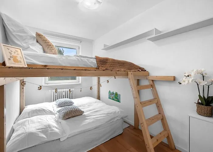 10 Minutes From Centre With Garden Апартаменти *